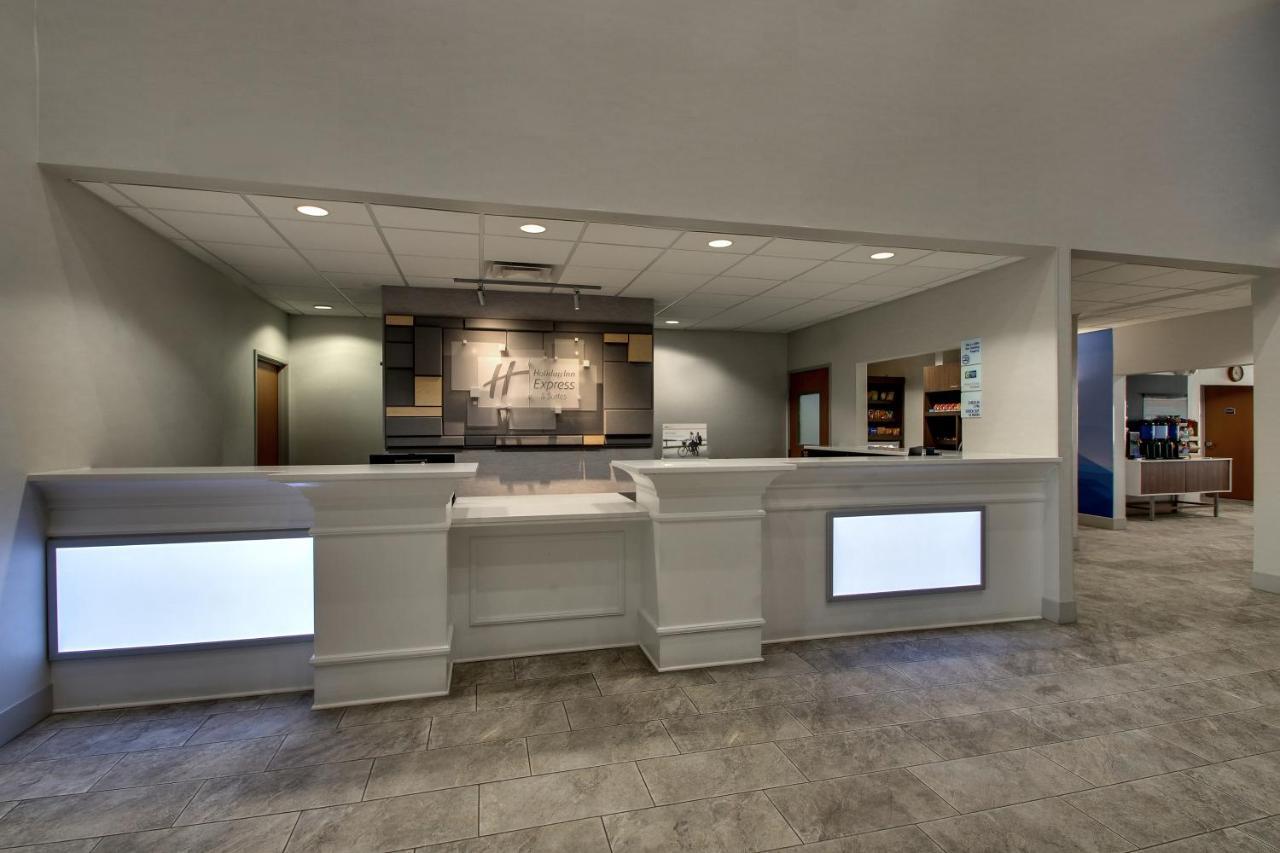 Holiday Inn Express Hotel & Suites Waukegan/Gurnee By Ihg מראה חיצוני תמונה