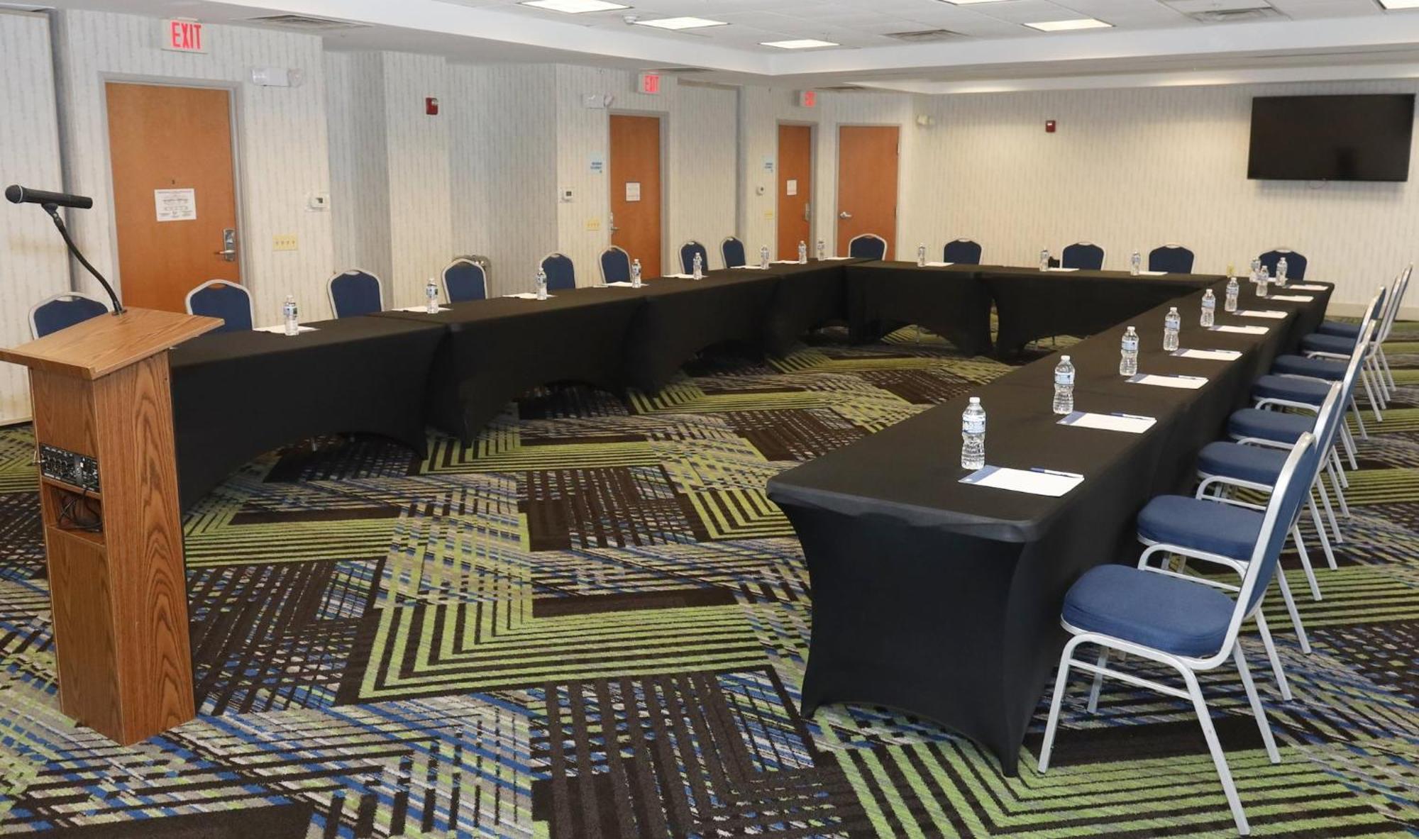 Holiday Inn Express Hotel & Suites Waukegan/Gurnee By Ihg מראה חיצוני תמונה